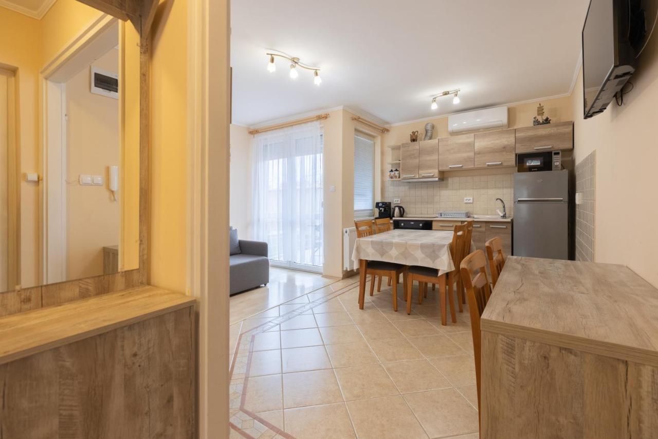 Marta Apartman Hajdúszoboszló Exterior foto