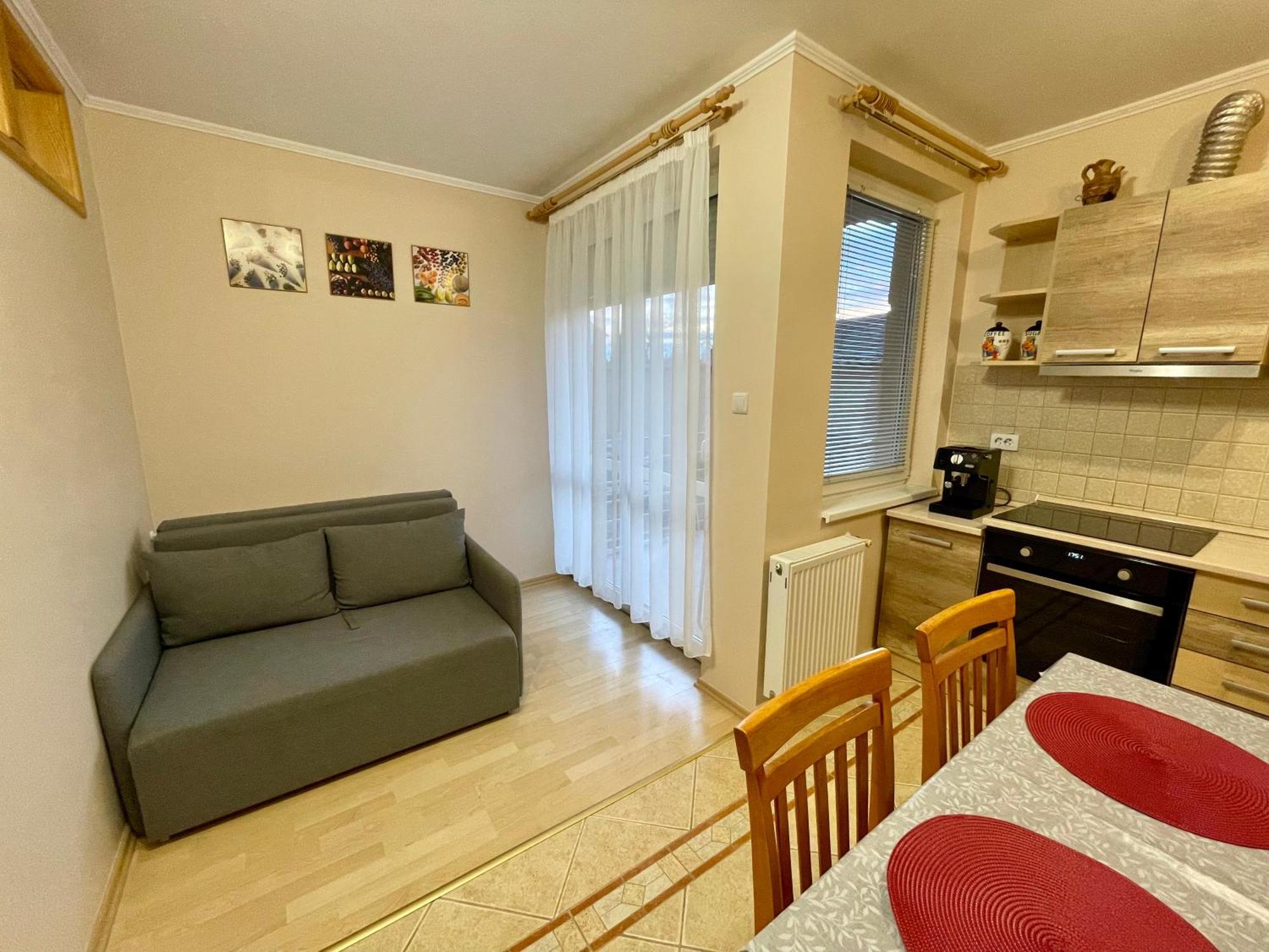 Marta Apartman Hajdúszoboszló Exterior foto